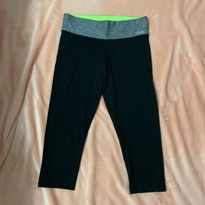 Black Victoria’s Secret Pink Cropped Leggings